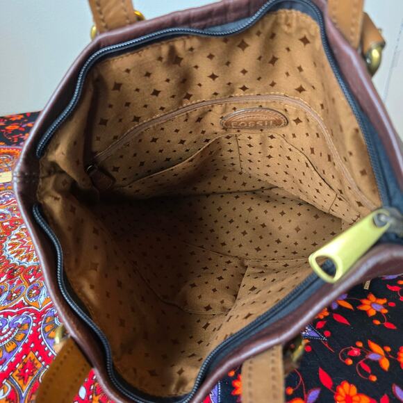 Fossil Explorer Foldover leather crossbody or shoulder bag - Picture 6 of 7